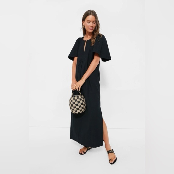 Pomander Place by Tuckernuck “Finley” flutter sleeve black maxi dress